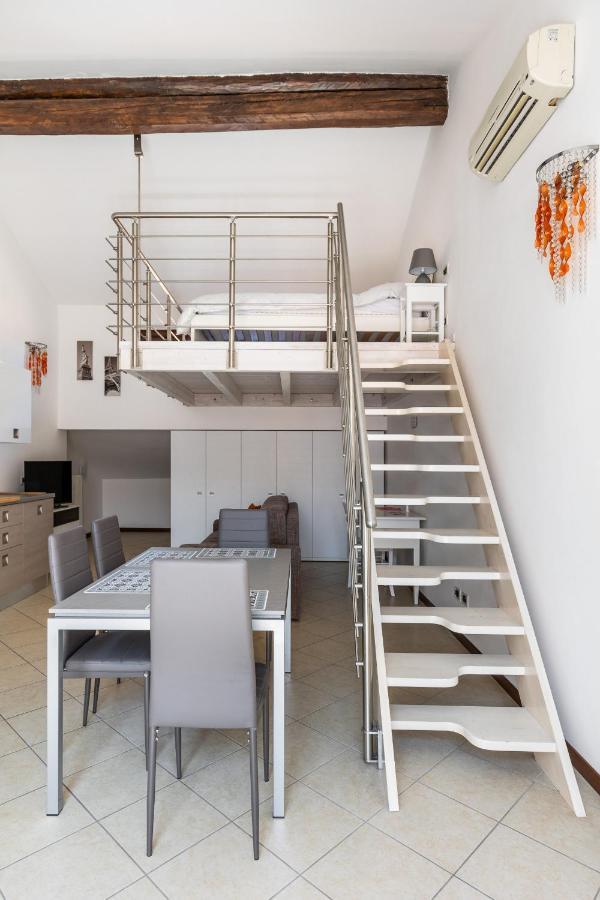 Cozy Mezzanine Apartment By Wonderful Italy Bologna Exterior foto