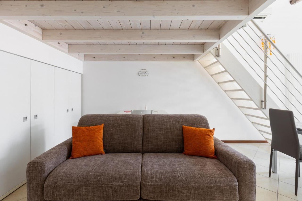 Cozy Mezzanine Apartment By Wonderful Italy Bologna Exterior foto